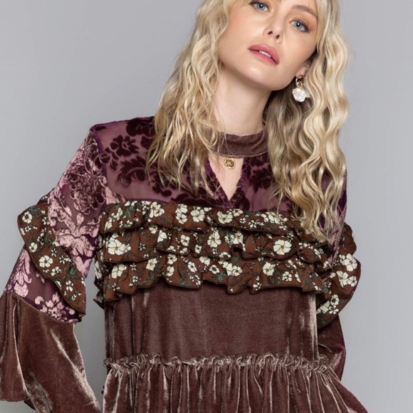 3/$30 POL Gorgeous Coco Color Velvet Peplum top - Picture 9 of 9